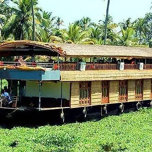 3* Hotel Jct Houseboats