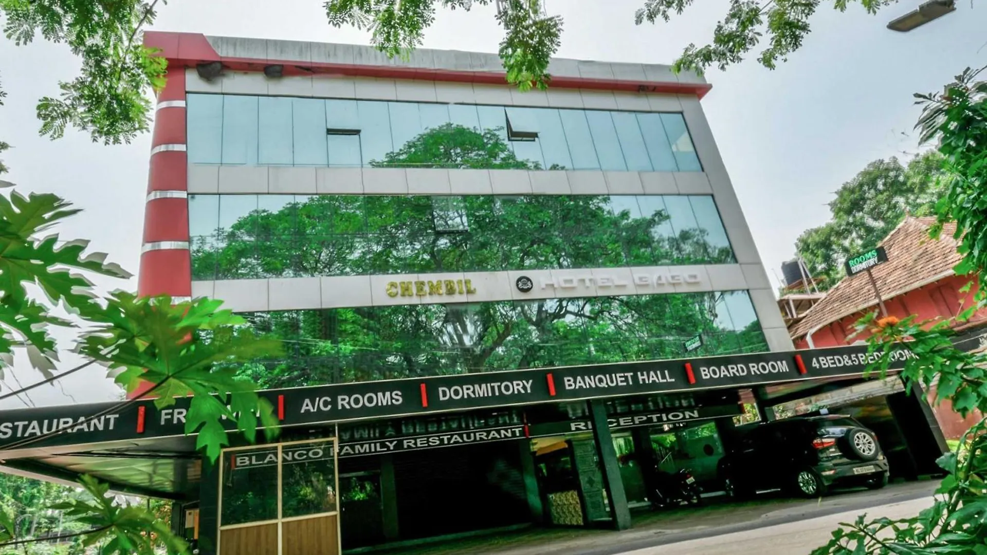 ***  Oyo Flagship Hotel Gago Alappuzha India